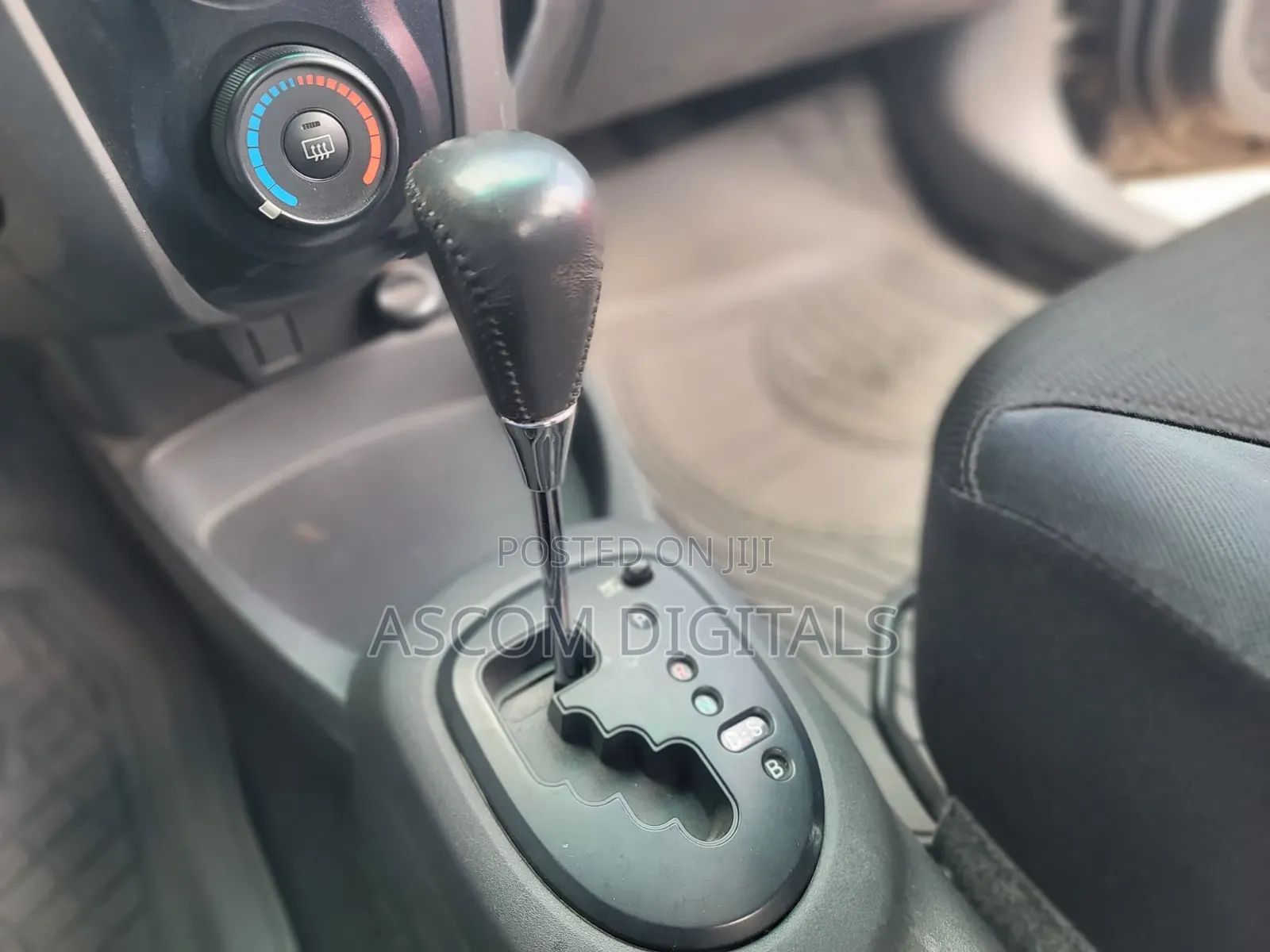 Toyota Vitz 2010 Black