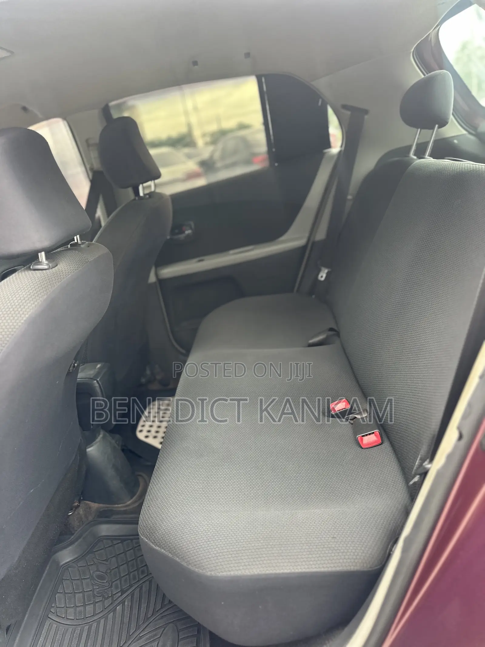 Toyota Vitz 1.0 FWD 5dr 2010 Burgundy
