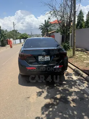 Toyota Corolla 2016 Black