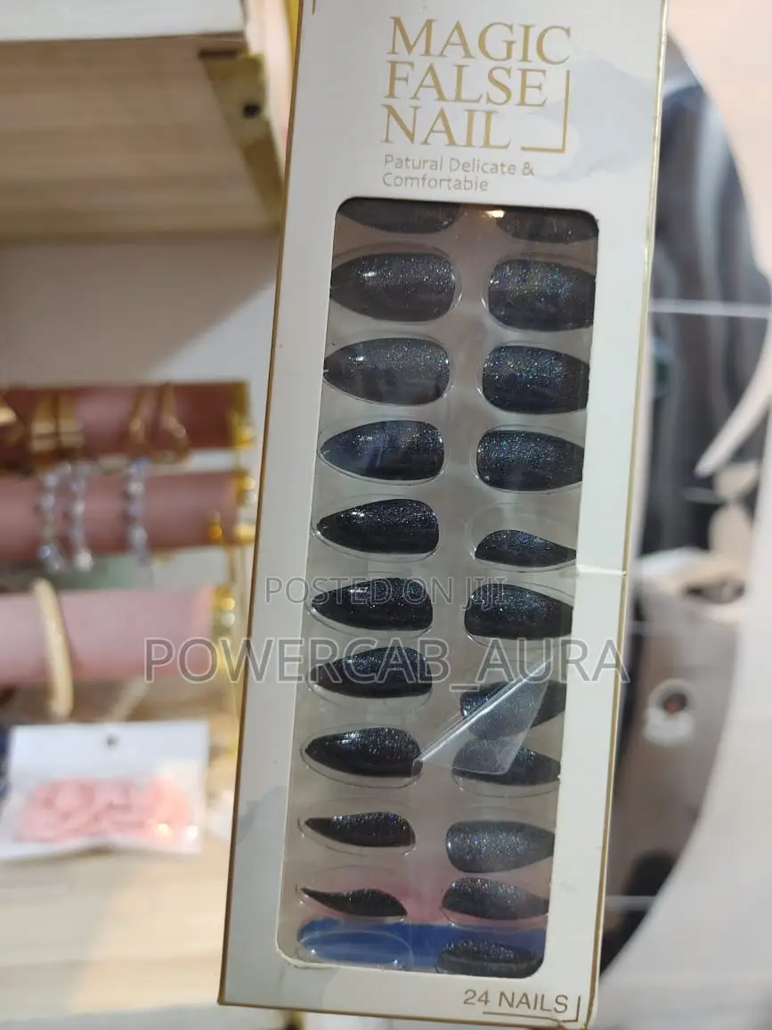 Press on Nails