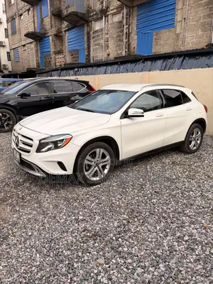 Mercedes-Benz GLA 250 2015 White