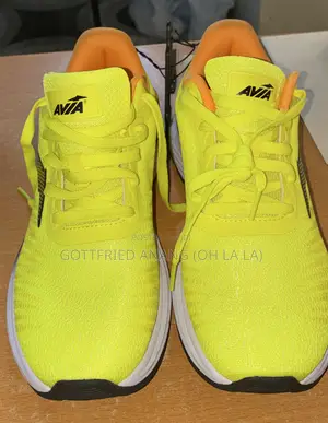 Avia Yellow Shoe for Athletics Size 8.5