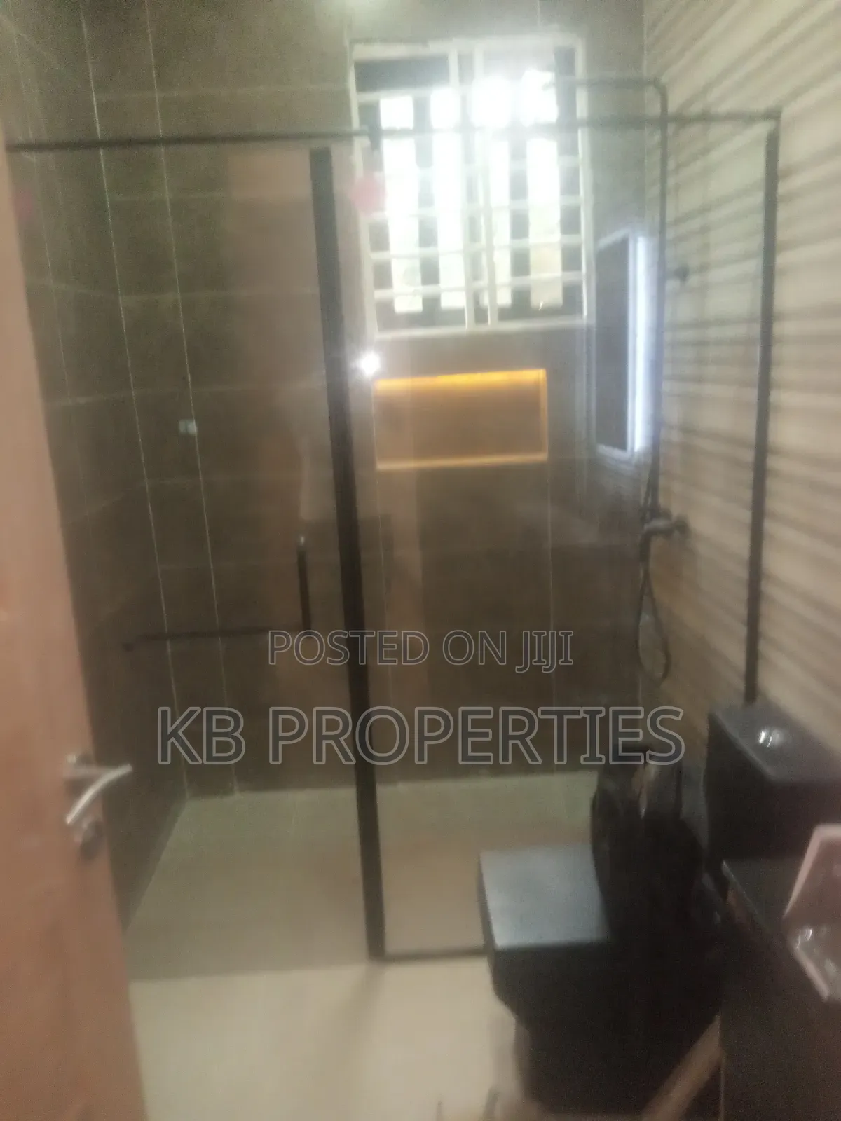 5bdrm Duplex in Kb Properties, Coca Cola for sale