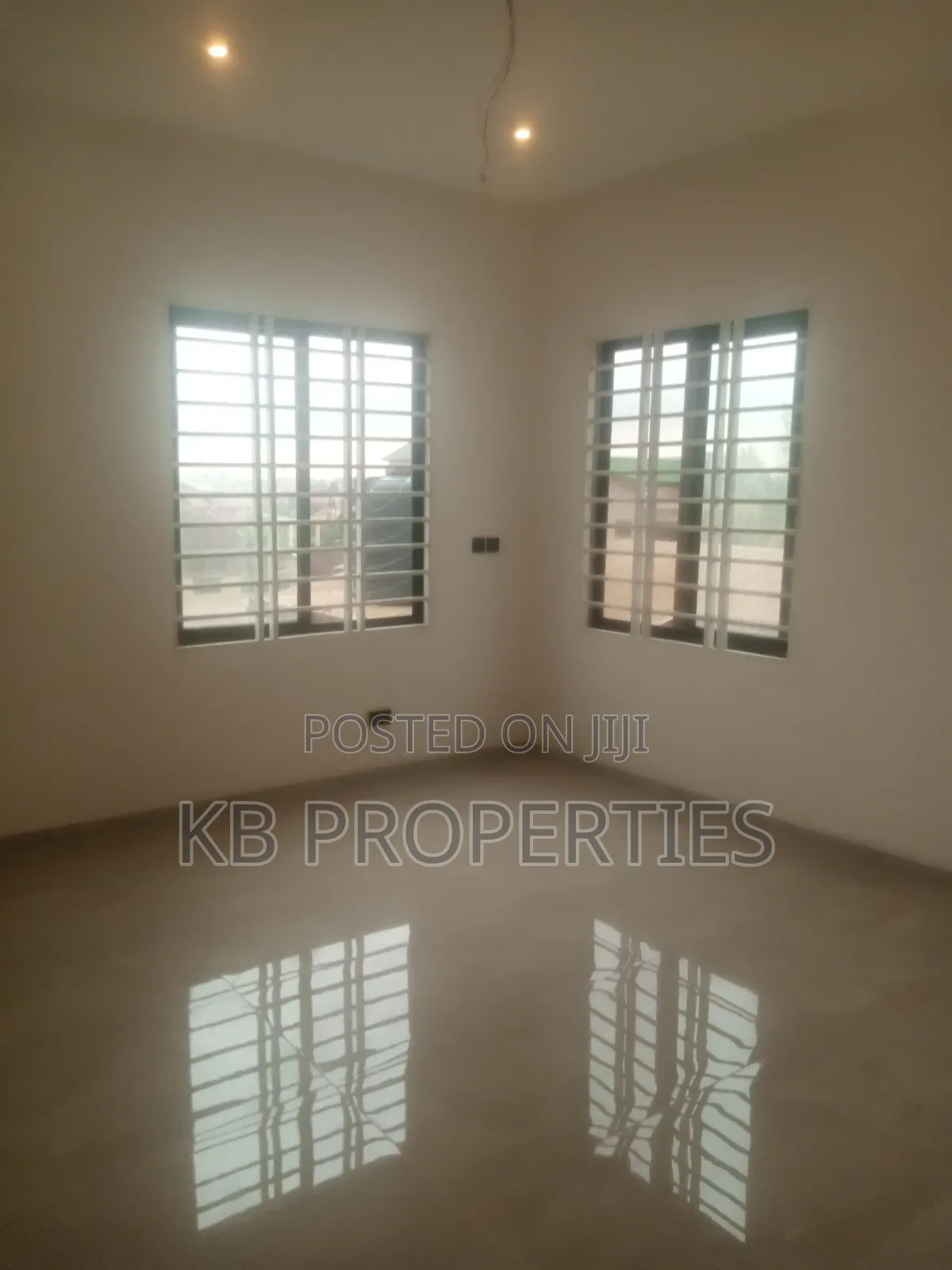 5bdrm Duplex in Kb Properties, Coca Cola for sale