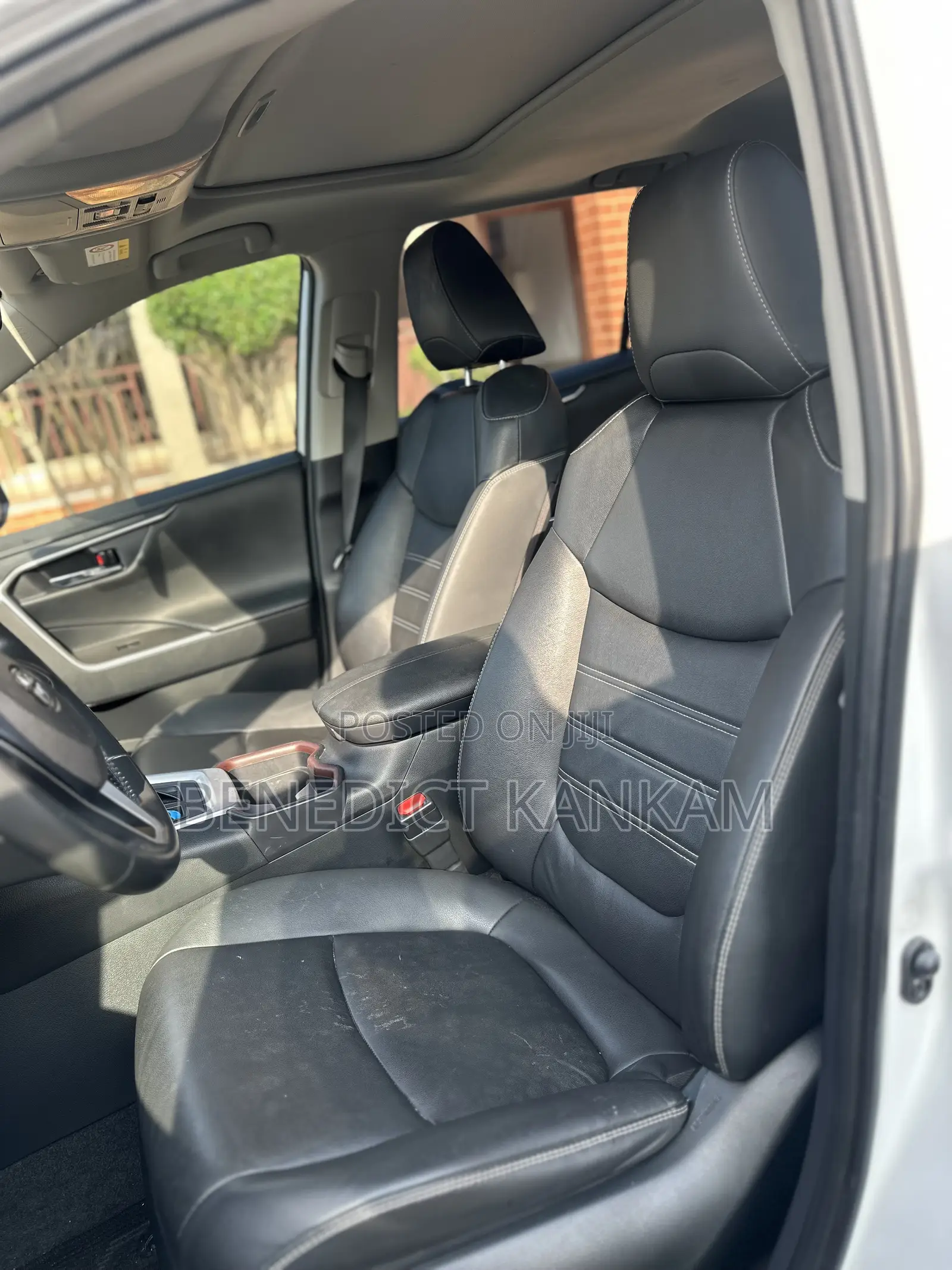 Toyota RAV4 Limited FWD 2023 White