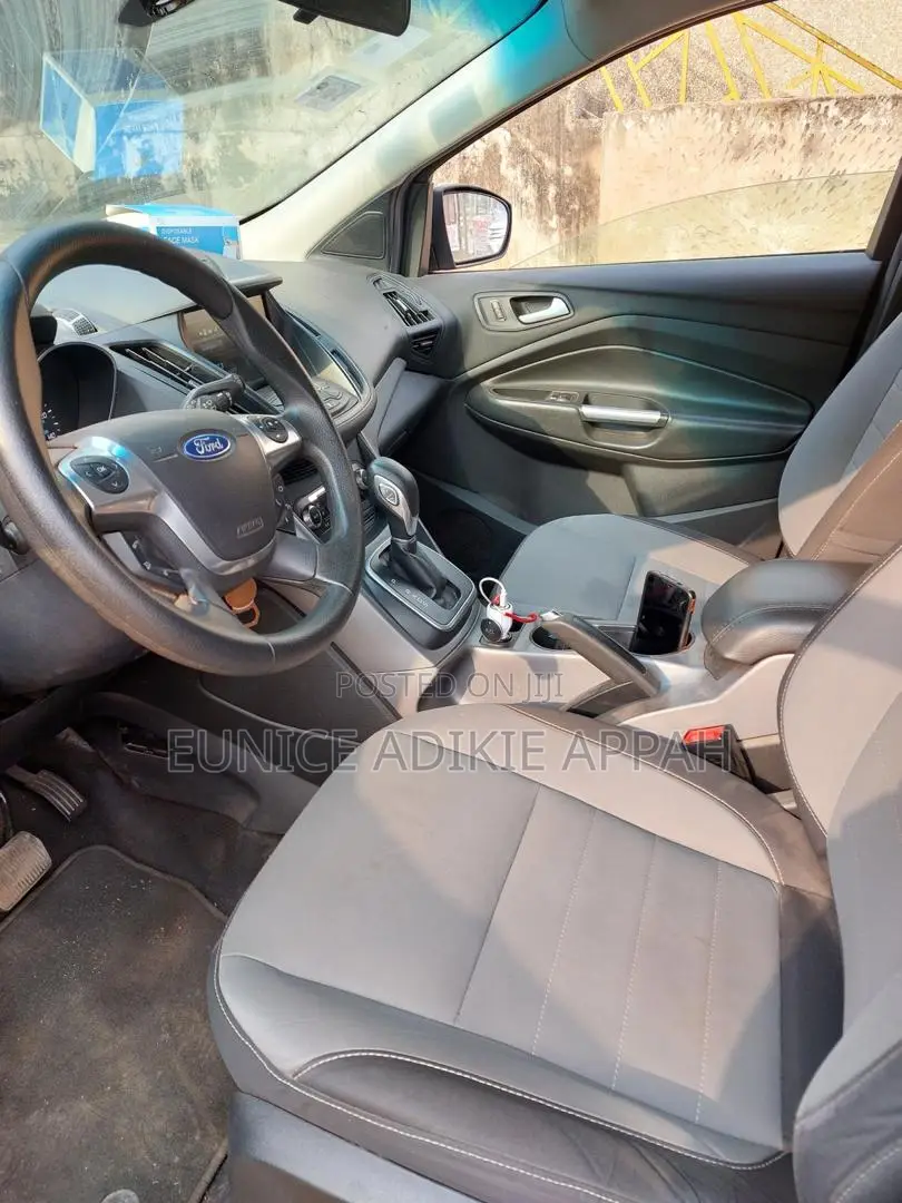 Ford Escape SE 4dr SUV AWD (1.6L 4cyl Turbo 6A) 2014 Gray