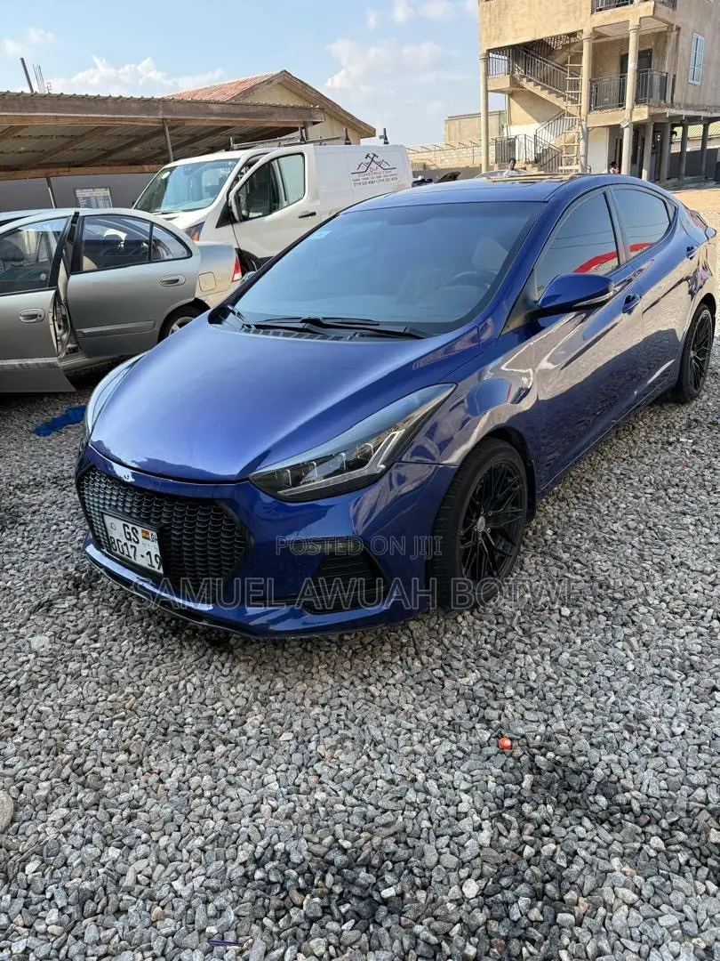 Hyundai Elantra Limited Sedan FWD (1.8L 4cyl 6A) 2013 Blue