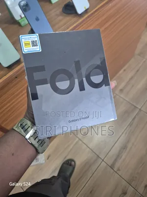 New Samsung Galaxy Z Fold4 256 GB Gray