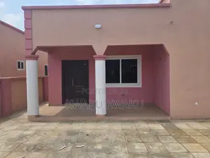 2bdrm Block of Flats in Adom Estates, Community 25 for rent