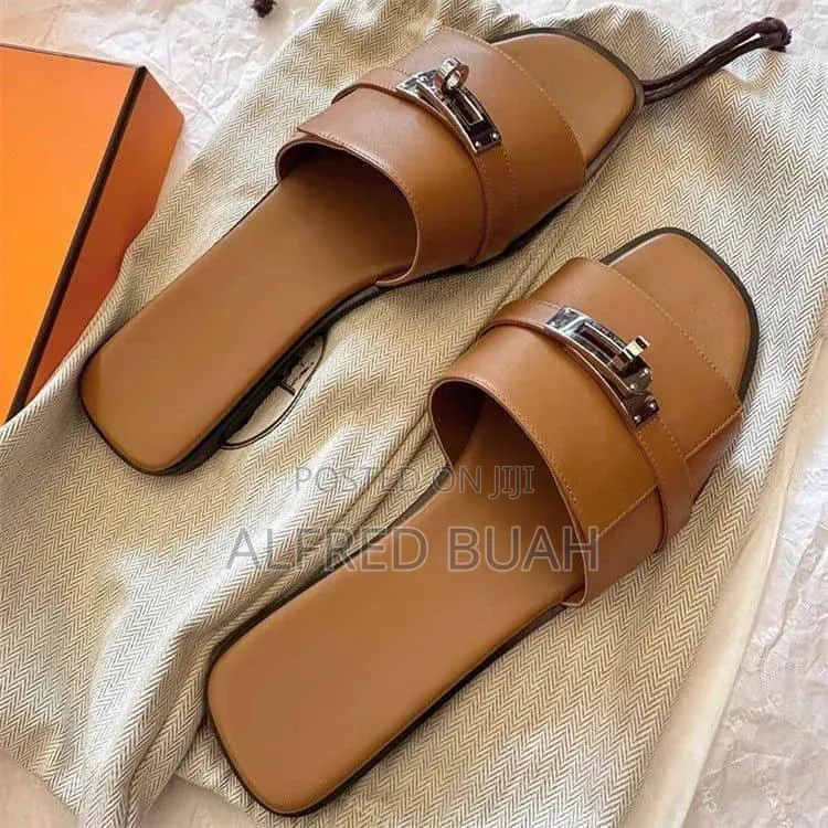 Quality Women's Slippers Available in Different Colors and Sizes