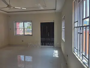 2bdrm Block of Flats in Adom Estates, Community 25 for rent