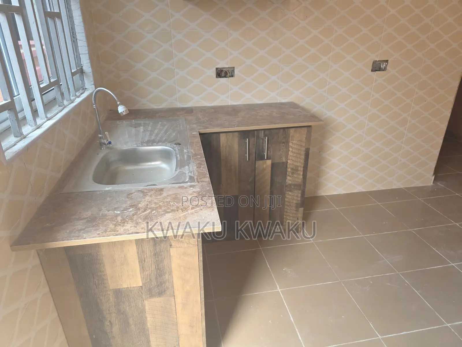2bdrm Block of Flats in Adom Estates, Community 25 for rent