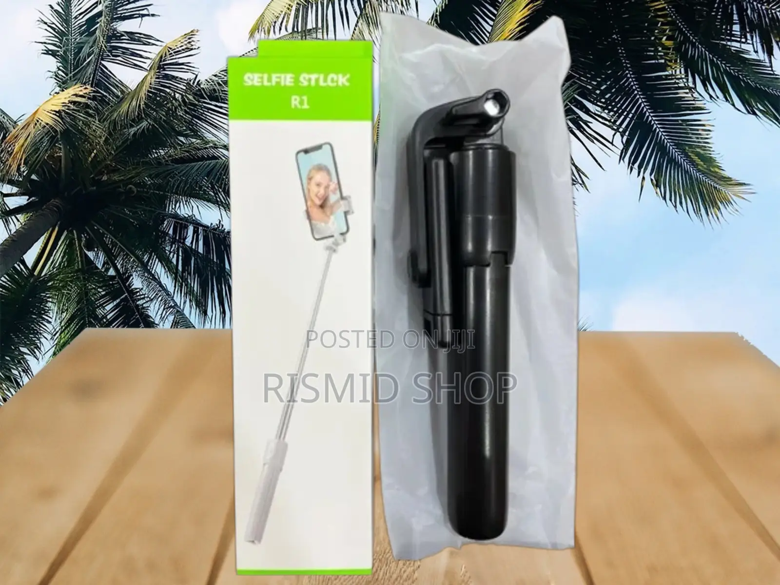 R1 Extendable Selfie Stick