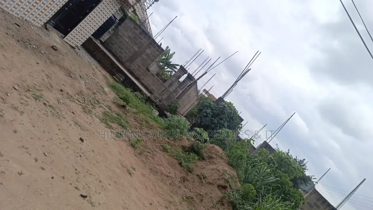 4bdrm House in Amasaman for sale