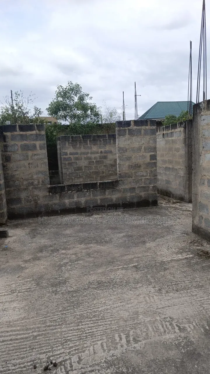 4bdrm House in Amasaman for sale