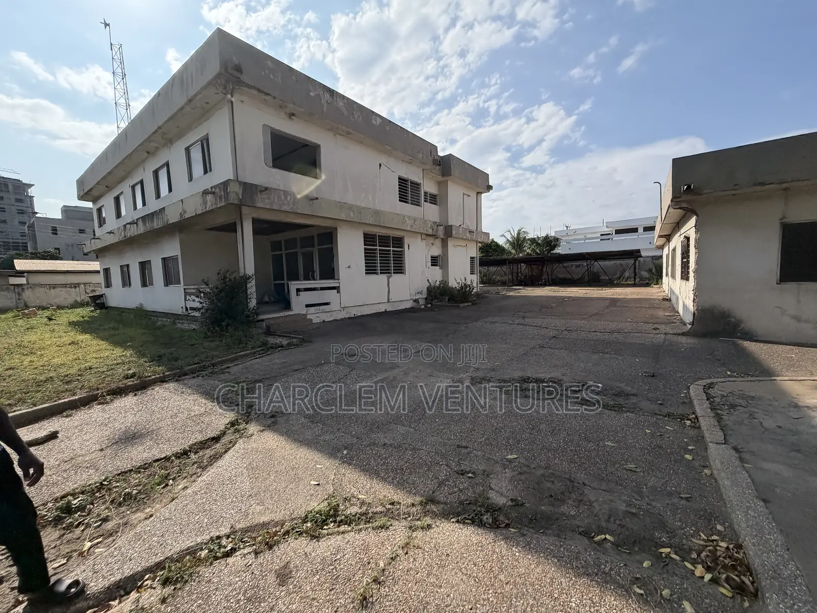 5bdrm House in Charclem Ventures, East Legon for sale