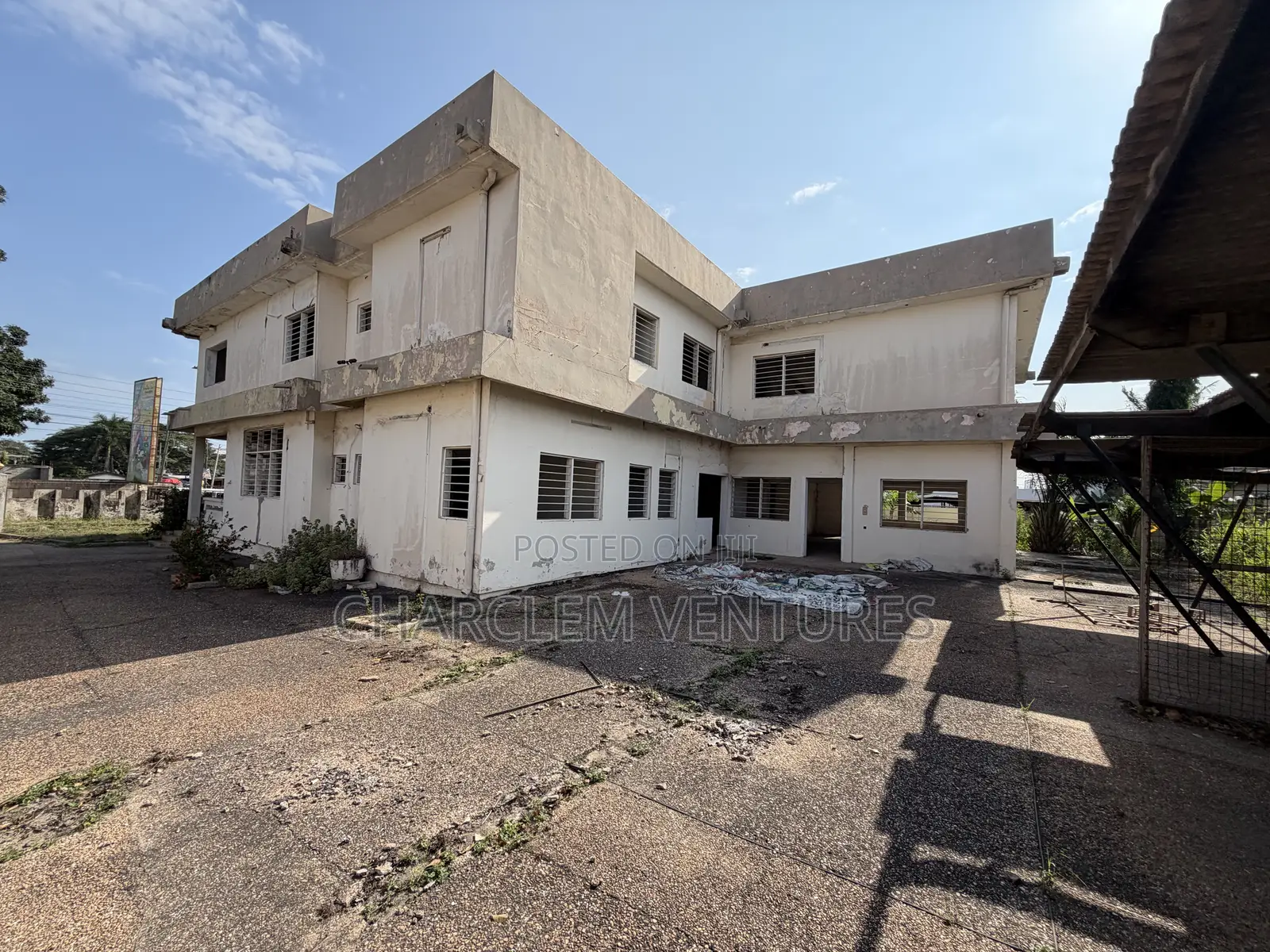 5bdrm House in Charclem Ventures, East Legon for sale