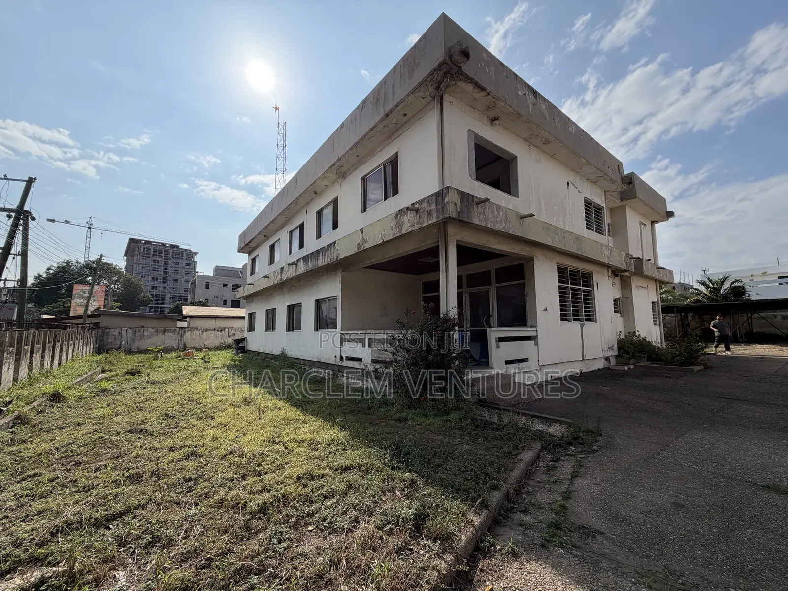 5bdrm House in Charclem Ventures, East Legon for sale