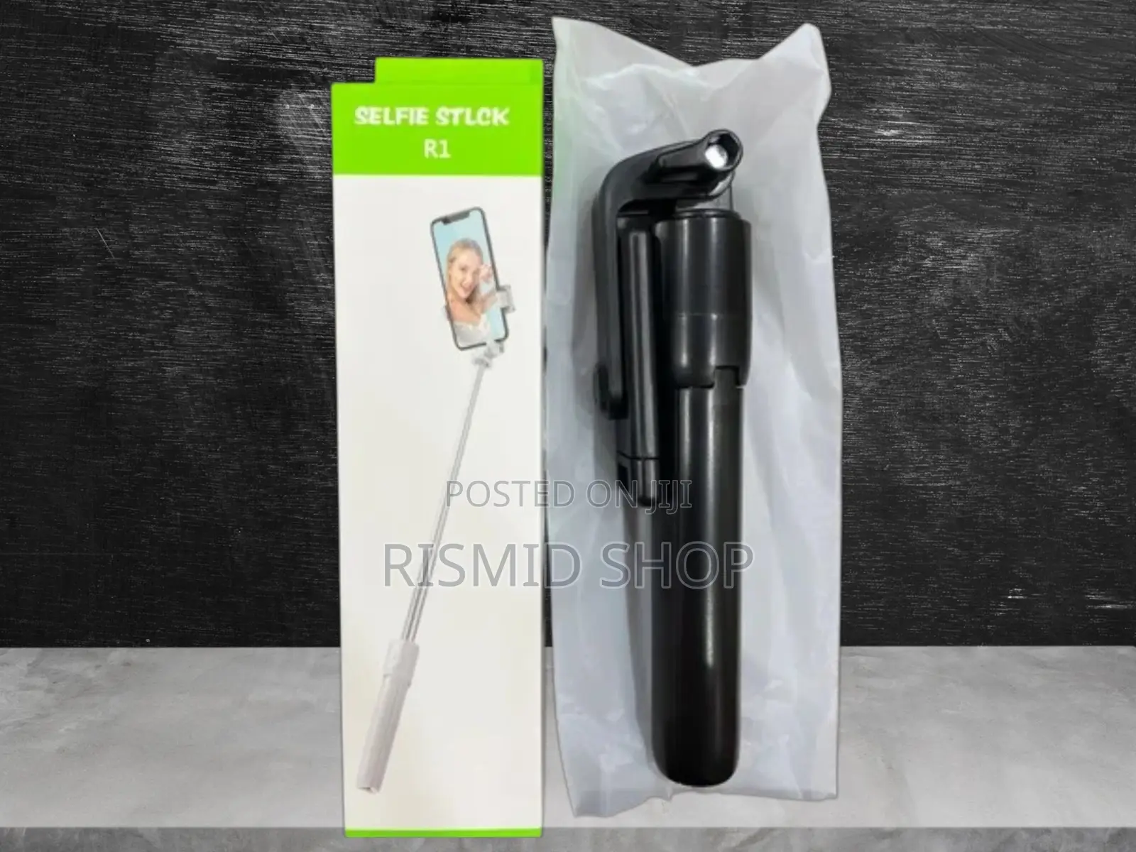 R1 Smartphone Selfie Stick