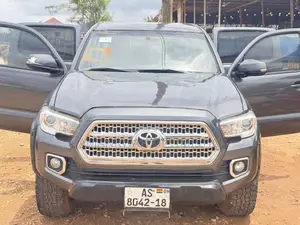 Toyota Tacoma 2012 Black