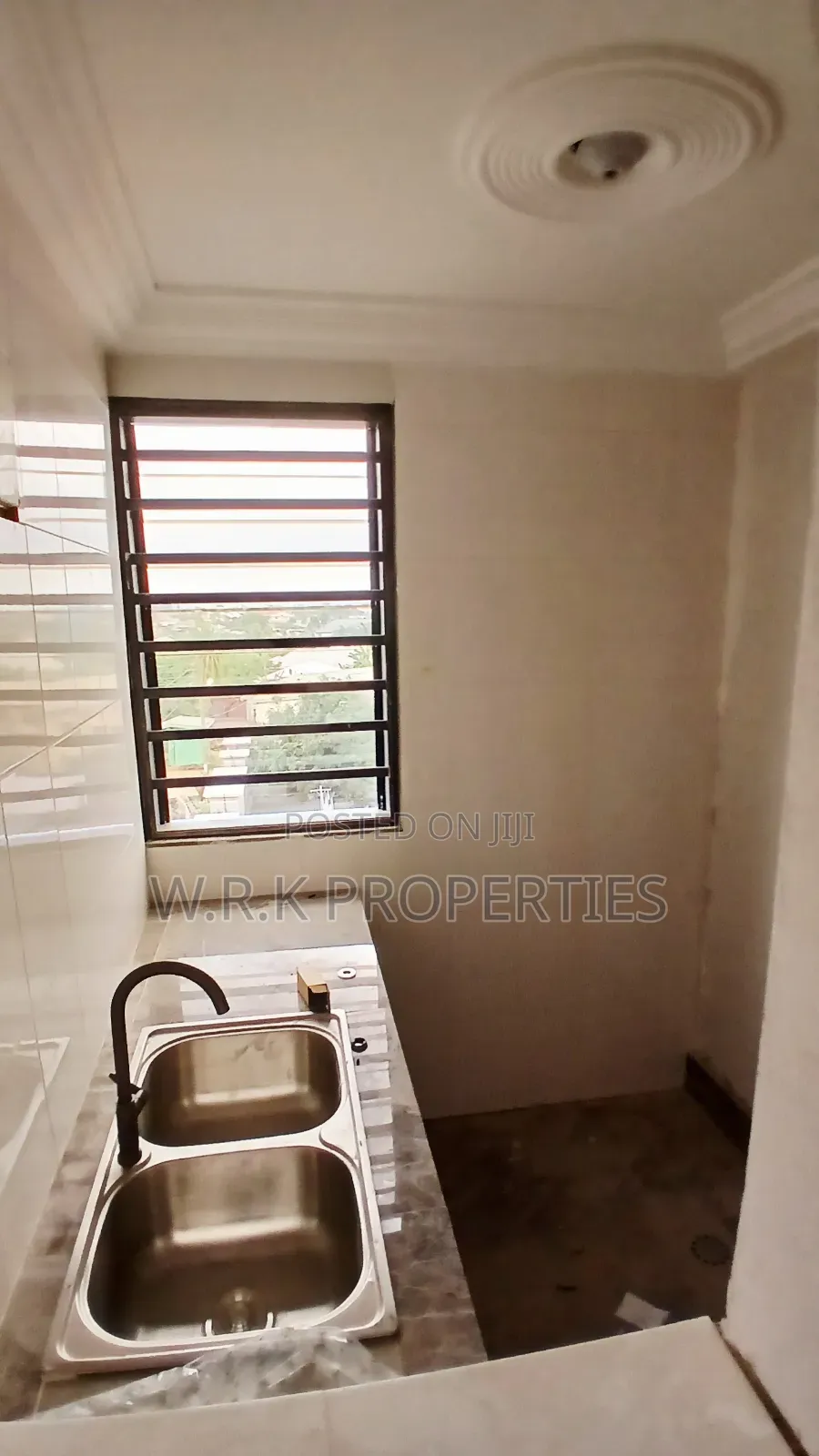 3bdrm House in Koforidua Highways, New-Juaben Municipal for rent