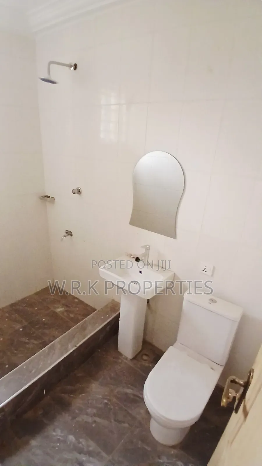 3bdrm House in Koforidua Highways, New-Juaben Municipal for rent