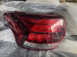 🚘 Mitsubishi Outlander 2016–2018 Tail Light Available!  Autoparts Us