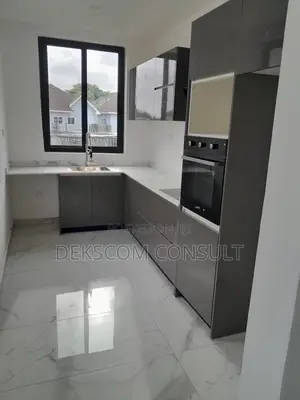 2bdrm Apartment in Labone for rent