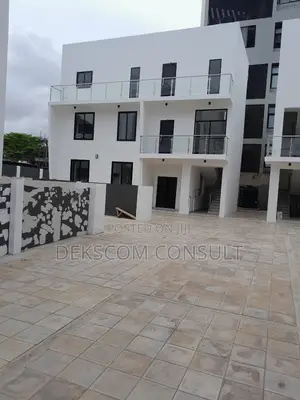 2bdrm Apartment in Labone for rent