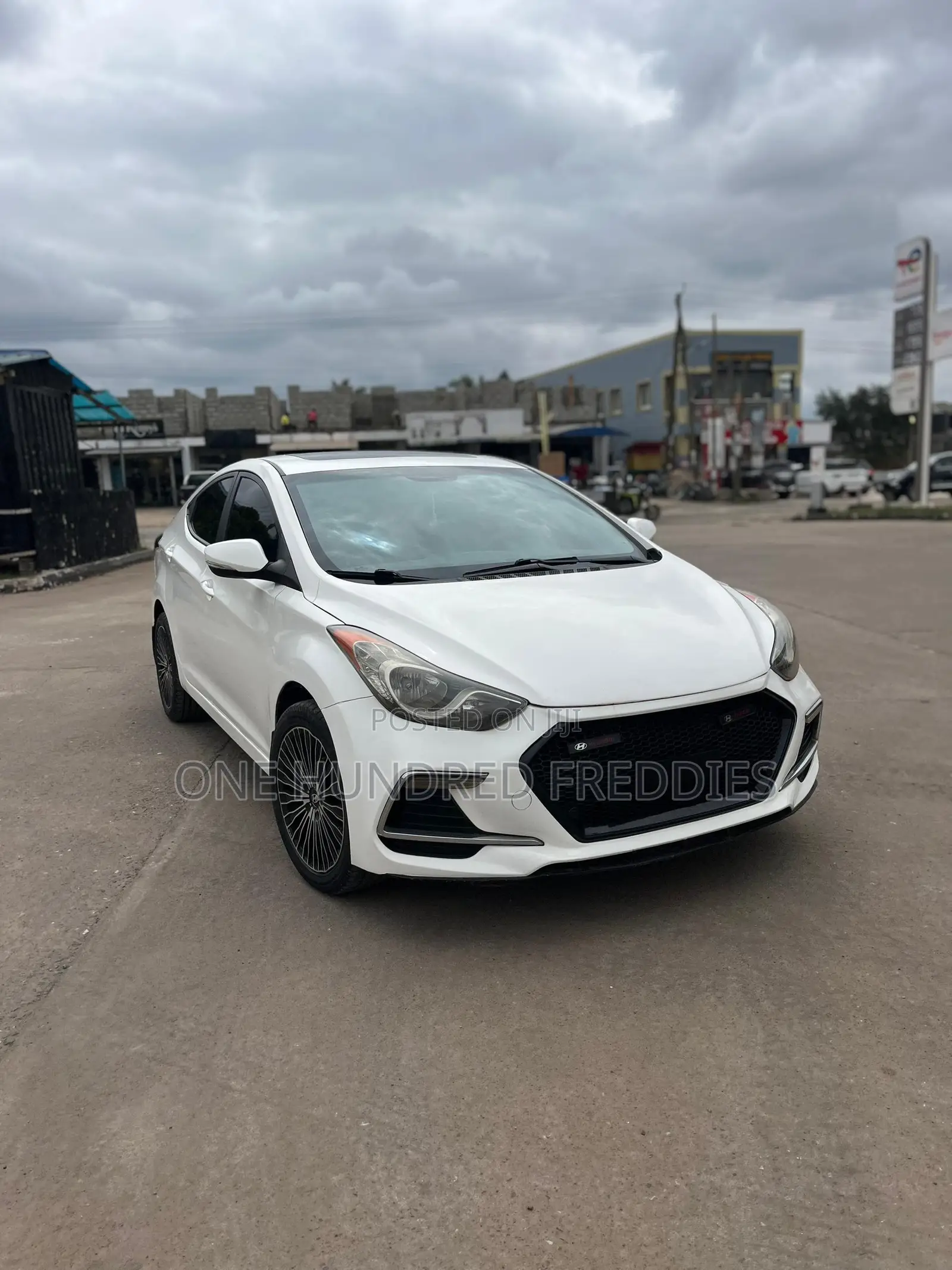 Hyundai Elantra 2013 White