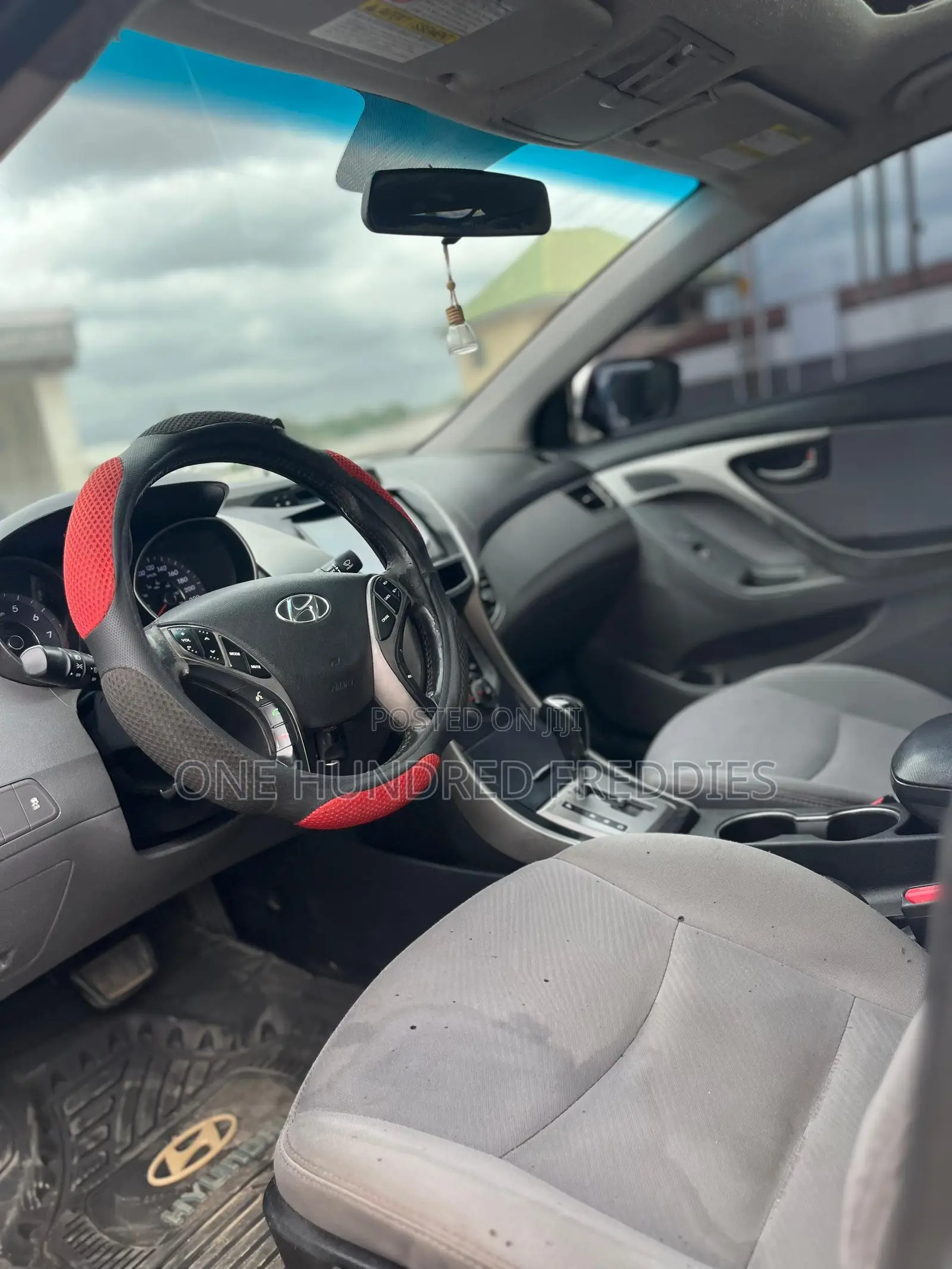 Hyundai Elantra 2013 White