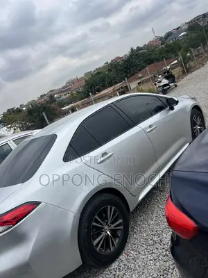 Toyota Corolla LE 2020 Silver