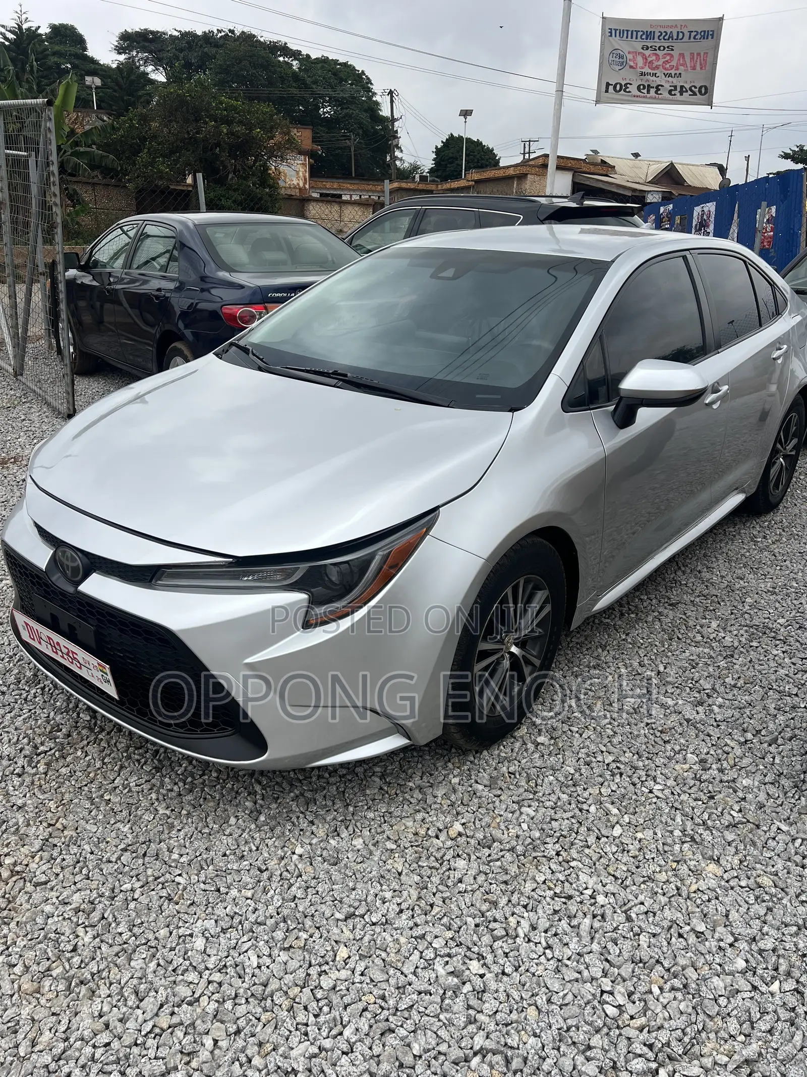 Toyota Corolla LE 2020 Silver