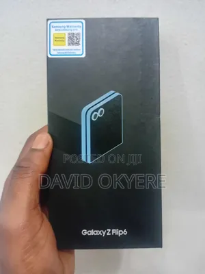 New Samsung Galaxy Z Flip6 256 GB Blue