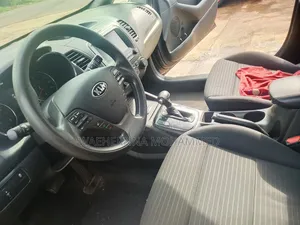 Kia Forte 2018 Brown