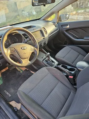 Kia Forte 2018 Brown
