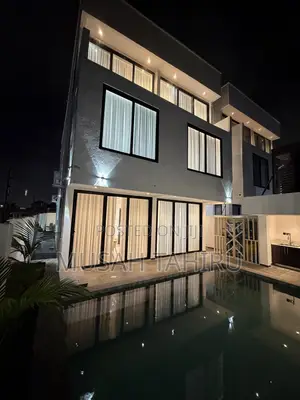 Furnished 4bdrm Penthouse in Jose  Gh Hub, School Junction for sale