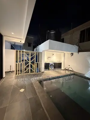 Furnished 4bdrm Penthouse in Jose  Gh Hub, School Junction for sale