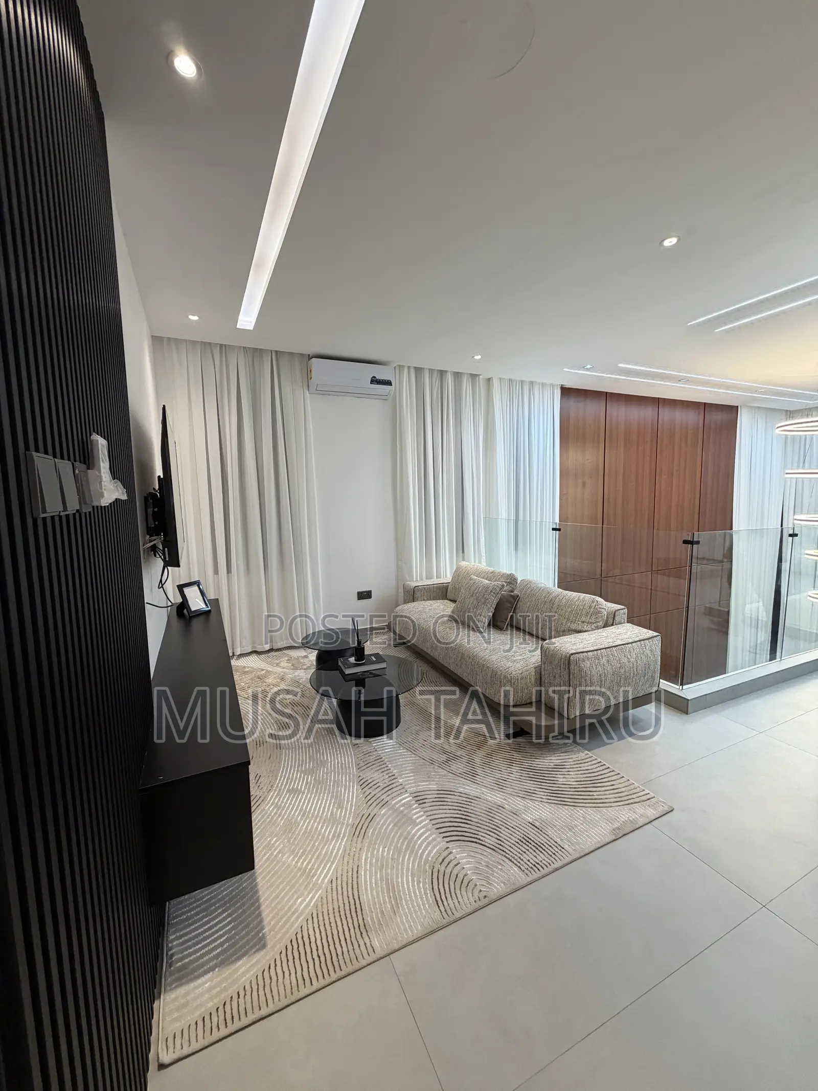Furnished 4bdrm Penthouse in Jose  Gh Hub, School Junction for sale