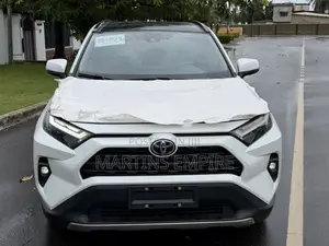 Toyota RAV4 Limited FWD 2023 White