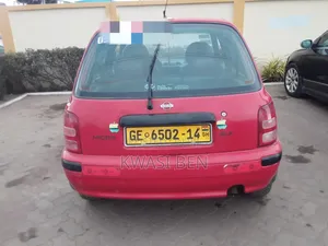 Nissan Micra 2004 Red