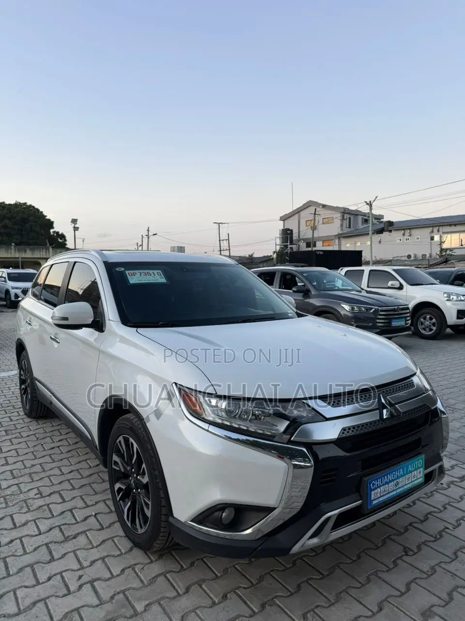 Mitsubishi Outlander 2019 White