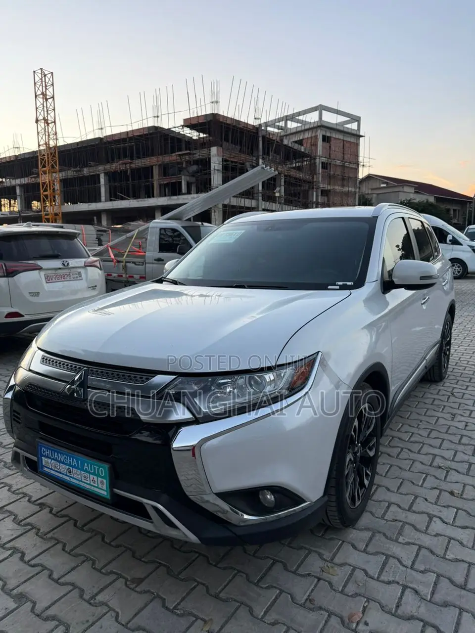 Mitsubishi Outlander 2019 White