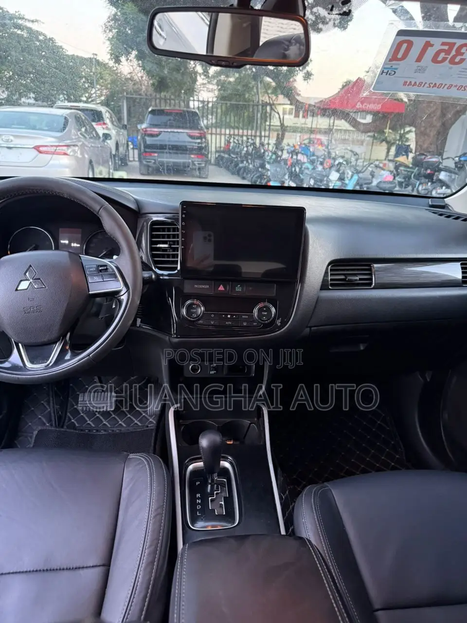 Mitsubishi Outlander 2019 White