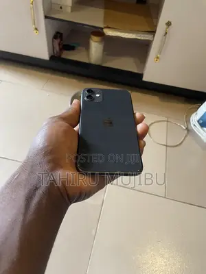 Apple iPhone 11 64 GB Black