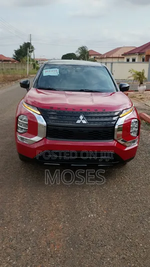 Mitsubishi Outlander Ralliart 2023 Red