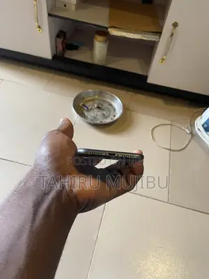 Apple iPhone 11 64 GB Black