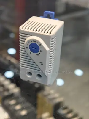 KTS 011 10A Thermostat 0–60°C for Electrical Panels