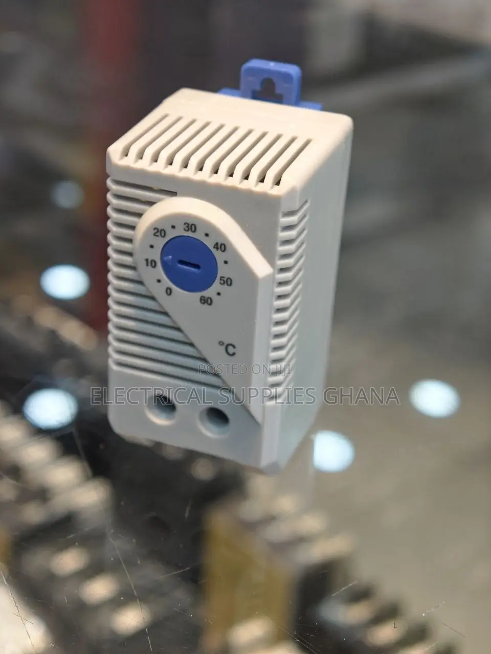 KTS 011 10A Thermostat 0–60°C for Electrical Panels