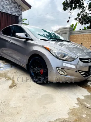 Hyundai Elantra GLS Sedan FWD (1.8L 4cyl 6A) 2013 Gray